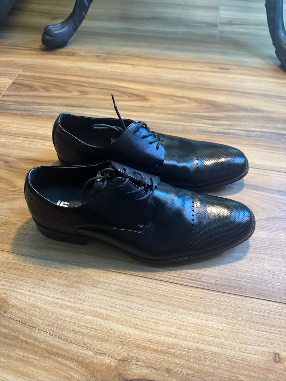 J Ferrar brand men's dress Oxford shoes, size 11